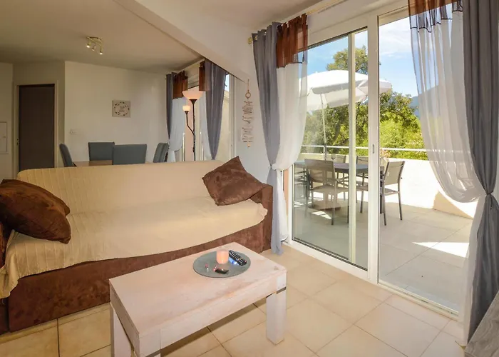 Lovely In Sta Maria Poggio Appartement