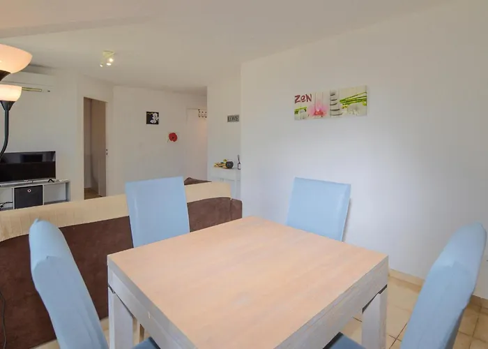 Lovely In Sta Maria Poggio Appartement Moriani-Plage